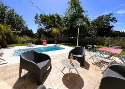 Piscine au cœur des vignes, gîte près de Gaillac